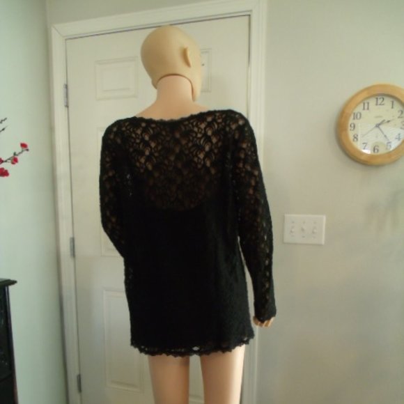 APT. 9 - XL Lined Black Embroidered Top - Picture 2 of 6